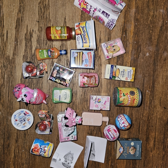 Mini Brands Lot - Picture 1 of 1